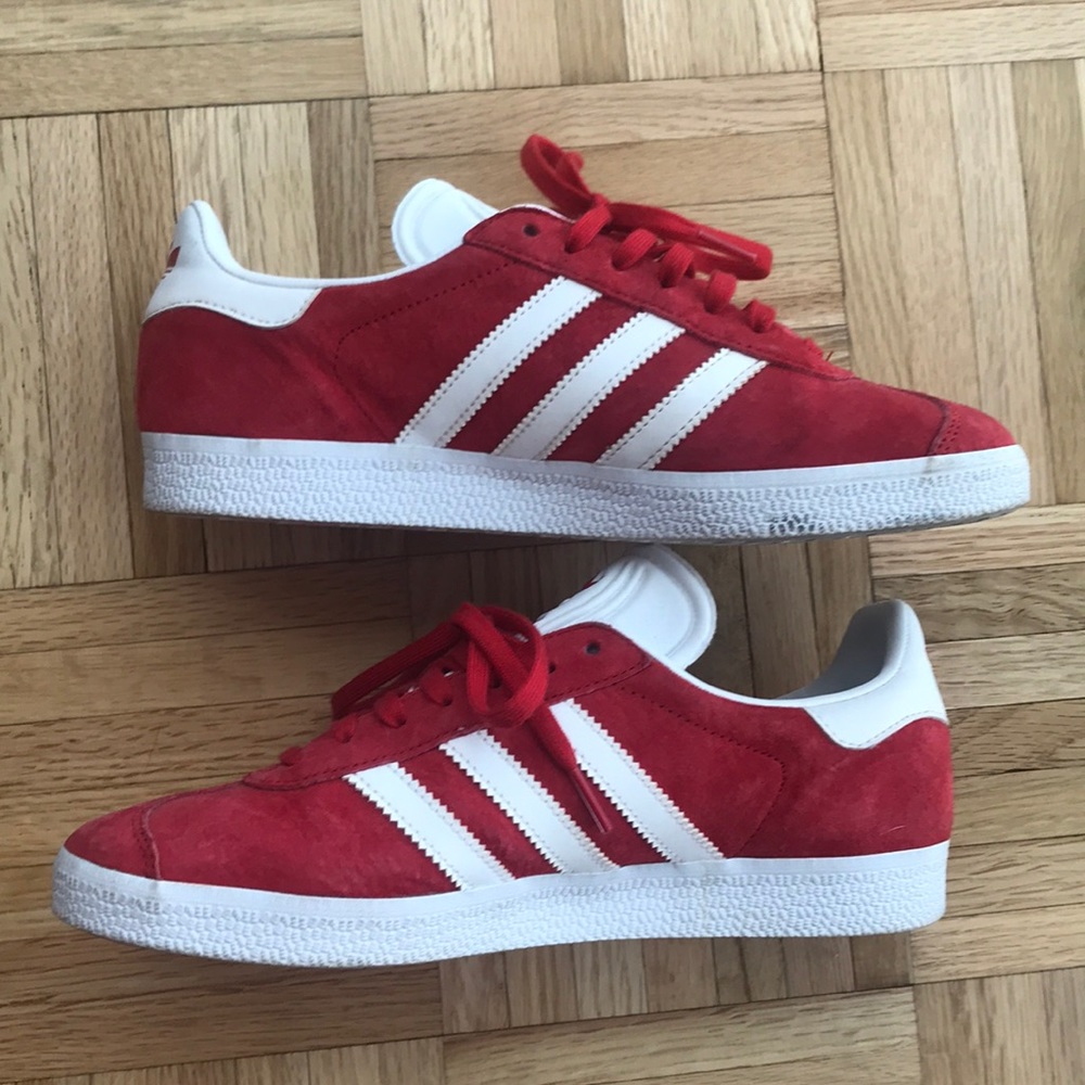 Adidas Gazelle - Red - woman’s size 8!!